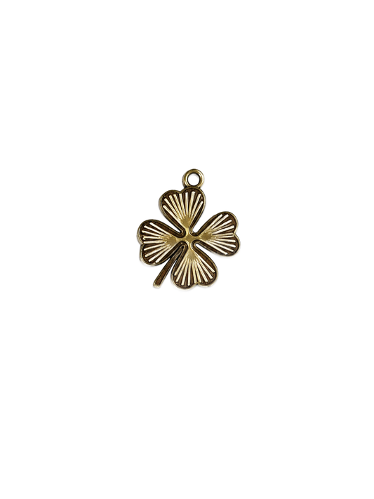 Fleur trèfle à 4 feuilles